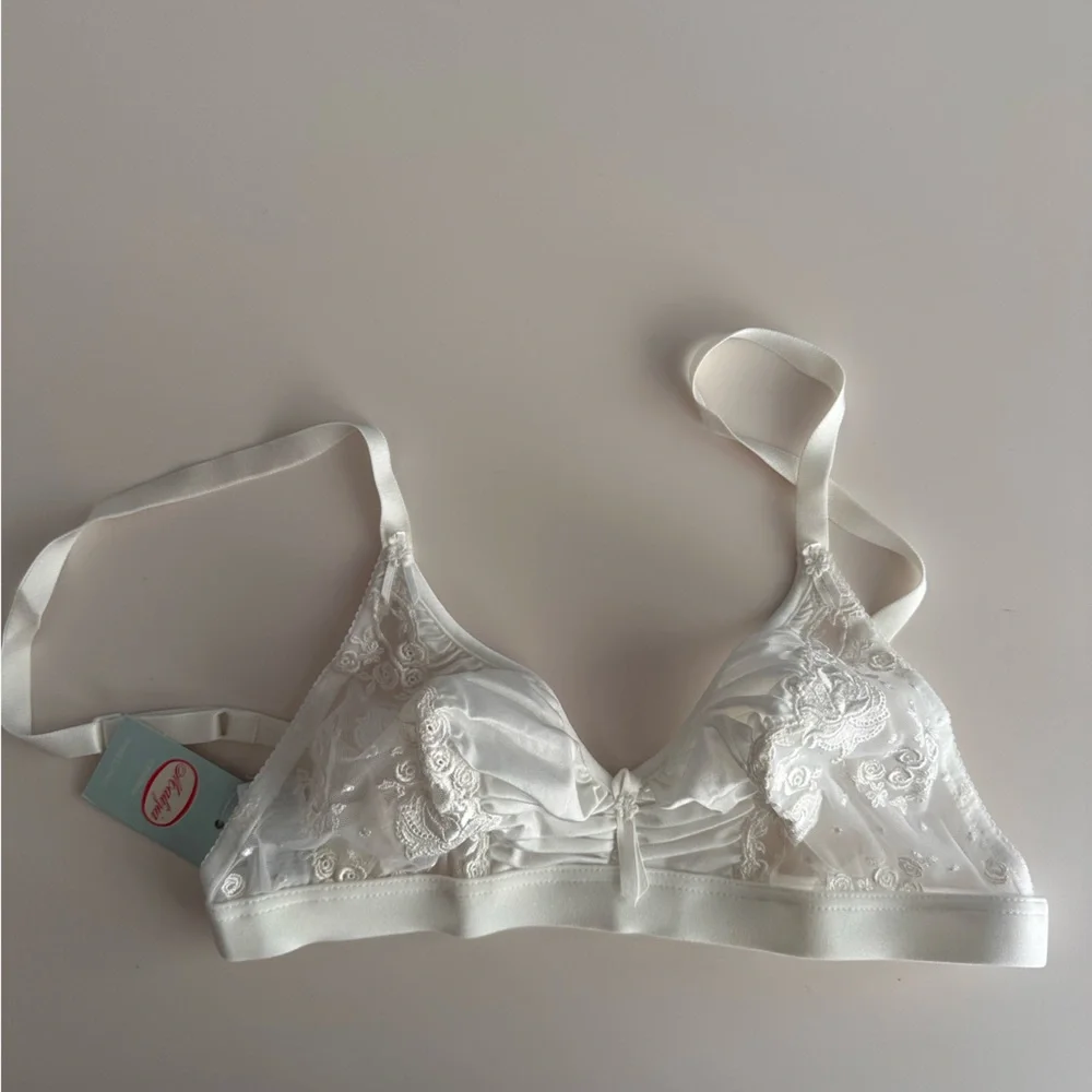 La Perla Collector Elegant White Lace Bralette